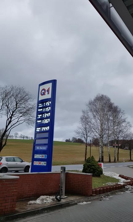 Q1 Tankstelle